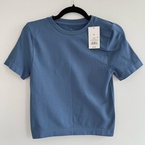 NWT Slim Fit Short Sleeve Seamless Baby T-Shirt